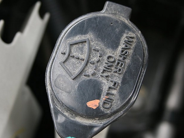 cuáles son los fluidos más importantes del auto