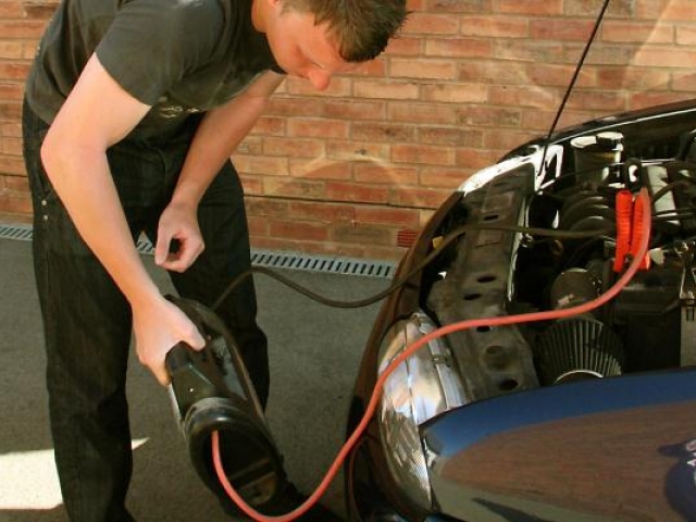 5 Ideas para cuidar la batería del auto