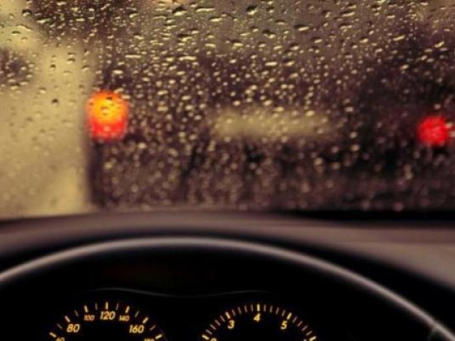  7 consejos para conducir con lluvia