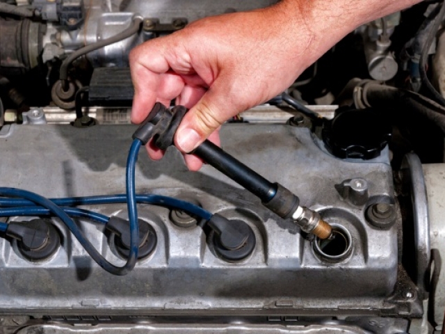 5 Errores que causan daño a tu auto