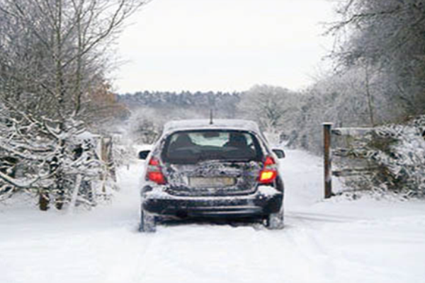 ¿Por qué mi auto consume más nafta en invierno?